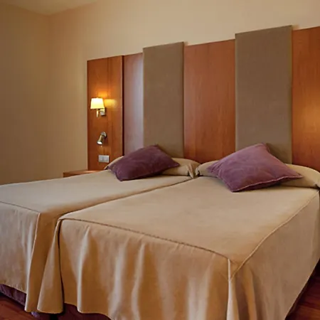 Nh Ciudad De מלון