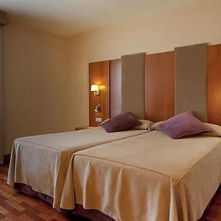Nh Ciudad De 4*