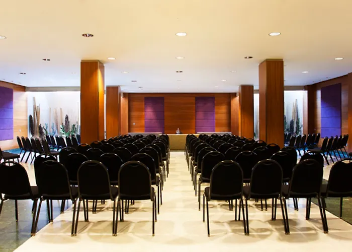 Otel Nh Ciudad De 4*