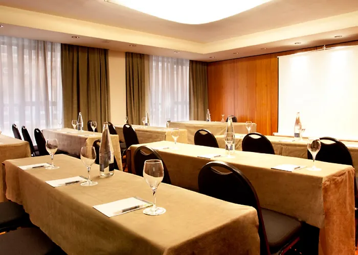 Otel Nh Ciudad De 4*