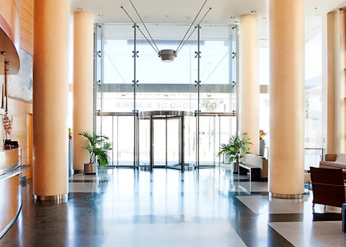 Otel Nh Ciudad De