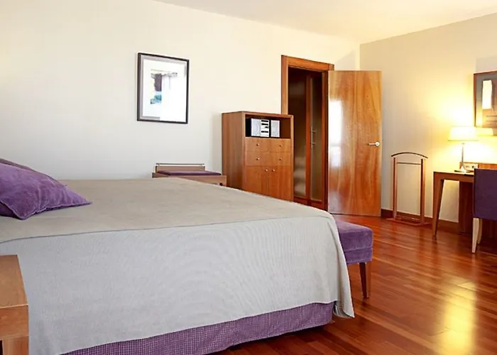 Otel Nh Ciudad De 4*