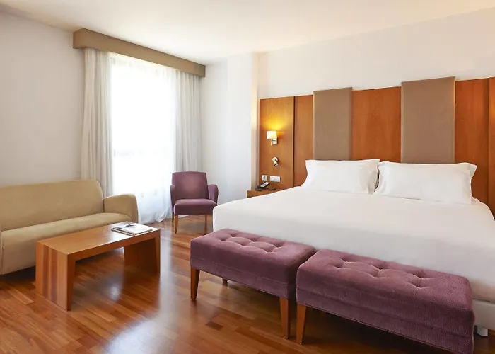 Otel Nh Ciudad De 4*