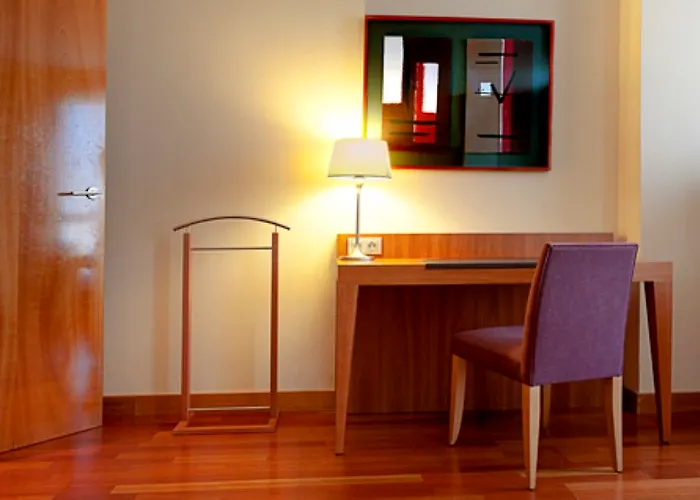 Otel Nh Ciudad De